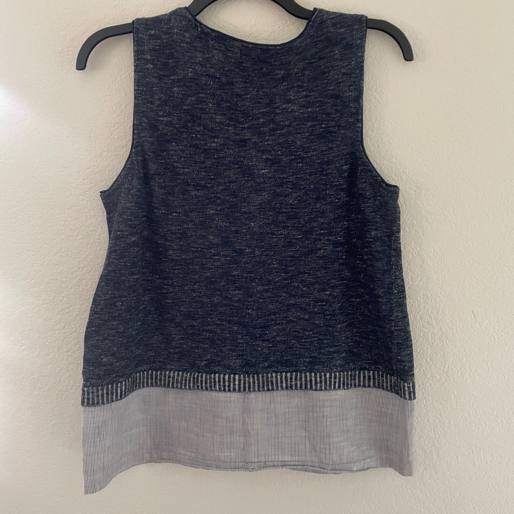 Kenneth Cole woman’s blue tank top size medium - Picture 4 of 4
